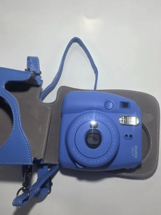 Fujifilm Instax Mini 9 Instant Camera - Blue - Picture 2 of 5